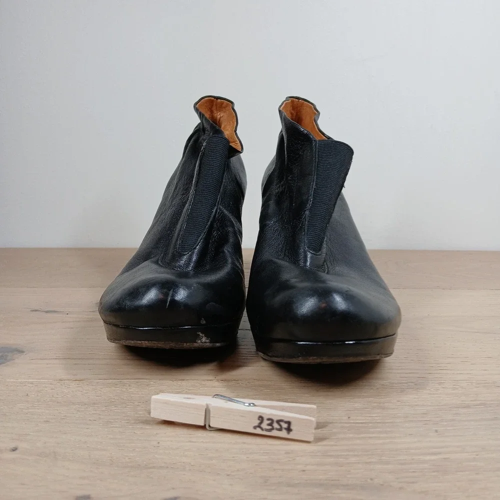 Naya Leather Ankle Boots Women 10 Black Grained Leather Platform Chunky Heel